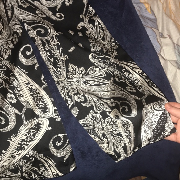 Patterned elegant floral jumpsuit - Picture 4 of 8